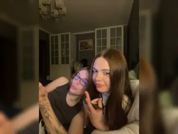 Bongacams Live Porn of shyyyygirls
