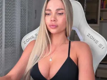 Bongacams Best live sex cam show of AlexaRayS