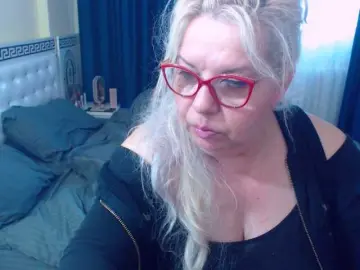 Bongacams Adult Video Chat of SonyaHotMilf