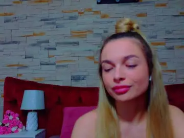 Bongacams Watch Live Sex Cams of LannaSkyy
