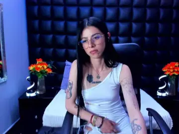 Bongacams Watch Live Sex Cams of DulceMiiaa