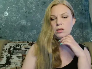 Bongacams Live Sex Cam of BlondeFox