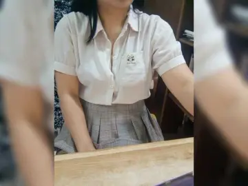 Bongacams Nude Webcam of Dream-ari