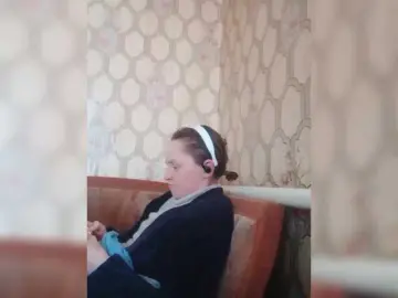 Bongacams Live Sex Cam of REPTILIAY