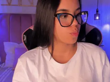 Bongacams Best live sex cam show of SophiaaHill