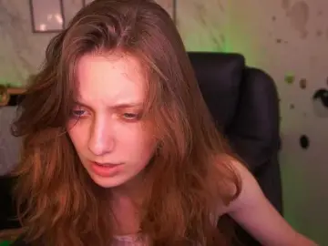 Bongacams Free Live Porn of CuteeFoxy