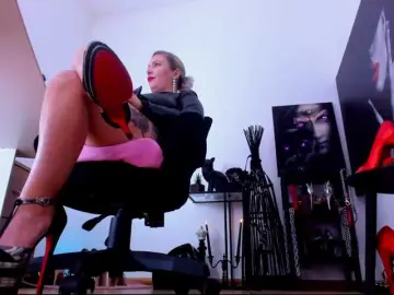 Bongacams Sex Cam of Mistress-Marilyn