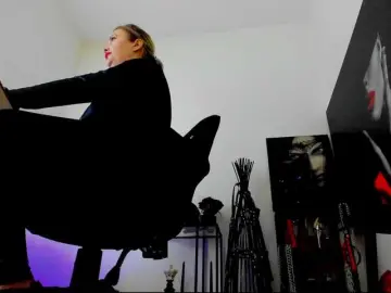 Bongacams Live Sex of Mistress-Marilyn