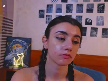 Bongacams Free Live Porn of MiaColour