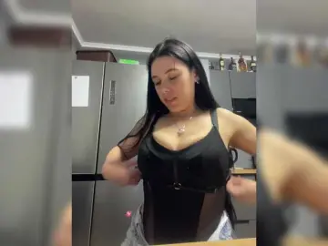 Bongacams Nude Webcam of Potifays