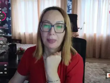 Bongacams Free Porn Cam of Pink-Lips