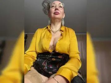 Bongacams Nude Webcam of Pink-Lips