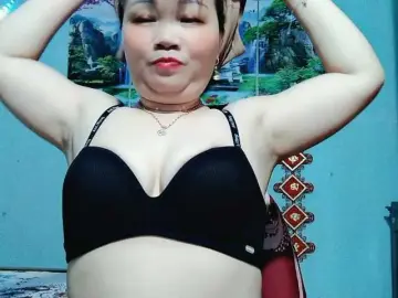 Bongacams Nude Webcam of Linhanhsex2k