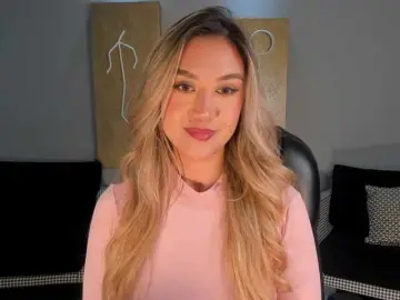 Bongacams Watch Live Sex Cams of RebeccaHudson