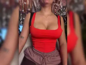 Bongacams Sex Cam of EmilyLeah