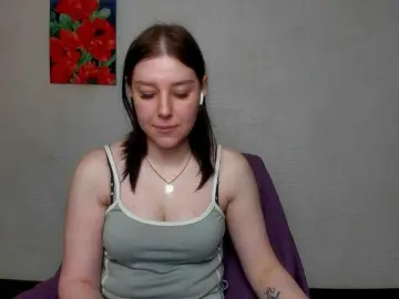 Bongacams Sex Cam of sannyflower