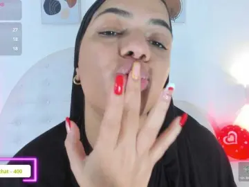 Bongacams Live Sex Cam of mhia-paris