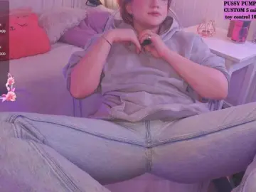 Bongacams Live Sex Cam of CrazyWine