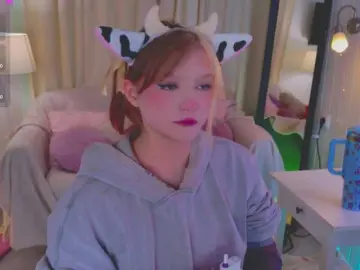 Bongacams Sex Cam of CrazyWine