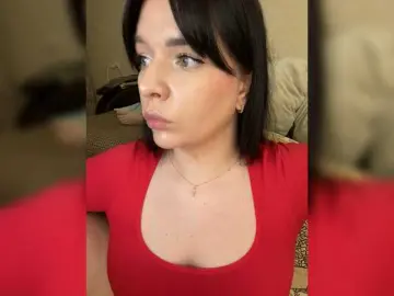 Bongacams Watch Live Sex Cams of HellMor