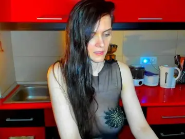 Bongacams Live Sex of SexQueen11