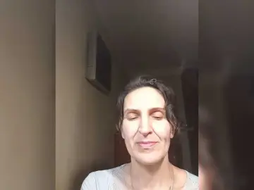 Bongacams Live Porn of AleneLorrie