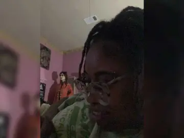 Bongacams Watch Live Sex Cams of Kiarichikito1