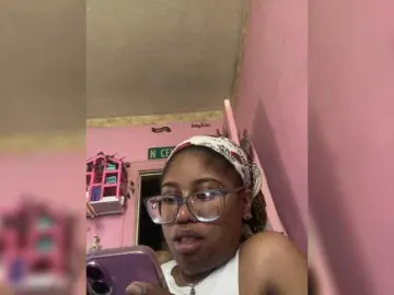 Bongacams Live Sex Cam of Kiarichikito1