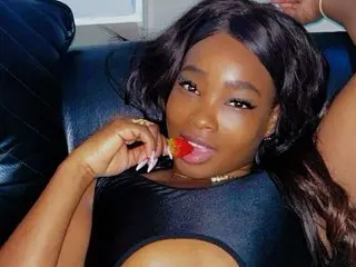 GabyyJones