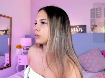 Bongacams Watch Live Sex Cams of MeganRosse1