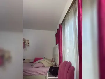 Bongacams Watch Live Sex Cams of MeganRosse1