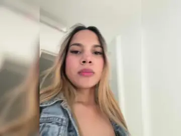 Bongacams Sex Cam of MeganRosse1