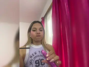 Bongacams Sex Cam of MeganRosse1