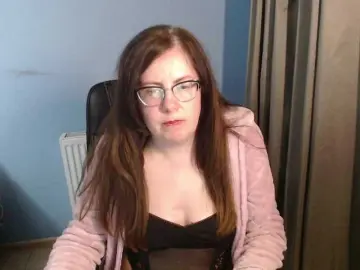 Bongacams Watch Live Sex Cams of mandarinka28