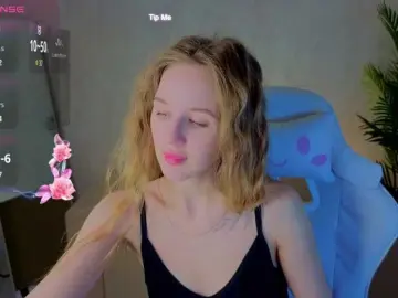 Bongacams Best Webcam of Kiana-White