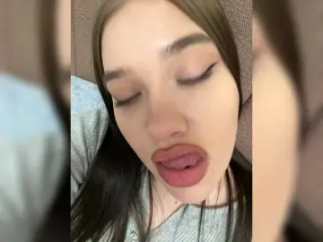 Bongacams Best Webcam of Glossmixdoll