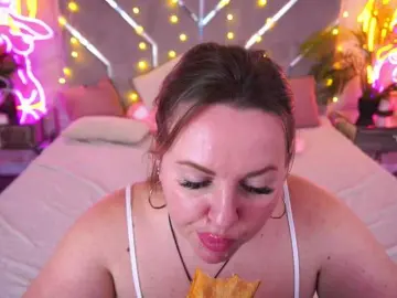 Bongacams Sex Chat of KiraCandyS