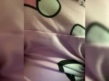 Bongacams Free Live Porn of LittleToxic