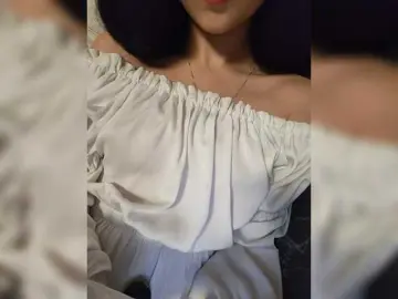 Bongacams Free Porn Cam of Hotpepper-Sweetpepper