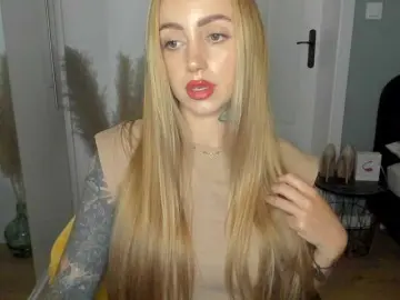 Bongacams Nude Webcam of SEXYcoralie