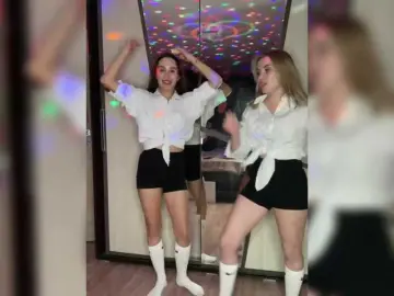 Bongacams Live Sex Cam of Cat-meowa