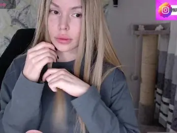 Bongacams Sex Chat of Foxymoxy19