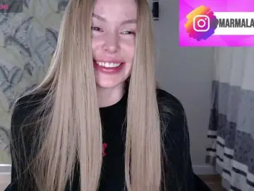 Bongacams Nude Webcam of Foxymoxy19