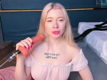 Bongacams Sex Chat of LillieBerry