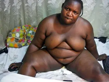 Bongacams Best Webcam of chubby-cherry