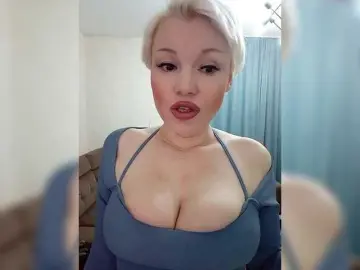 Bongacams Nude Webcam of Mediumsomnambula