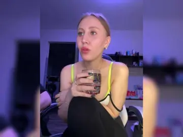 Bongacams Nude Webcam of LoveStream69