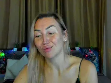 Bongacams Adult Video Chat of Jullyblondkiss