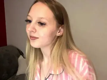 Bongacams Best Webcam of QueenieGroos
