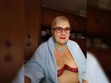 Bongacams Watch Live Sex Cams of SweetCherry00